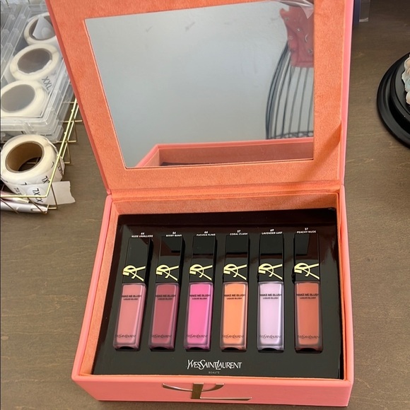 Yves Saint Laurent Liquid Blush Set with Gold Accents - Picture 2 of 9